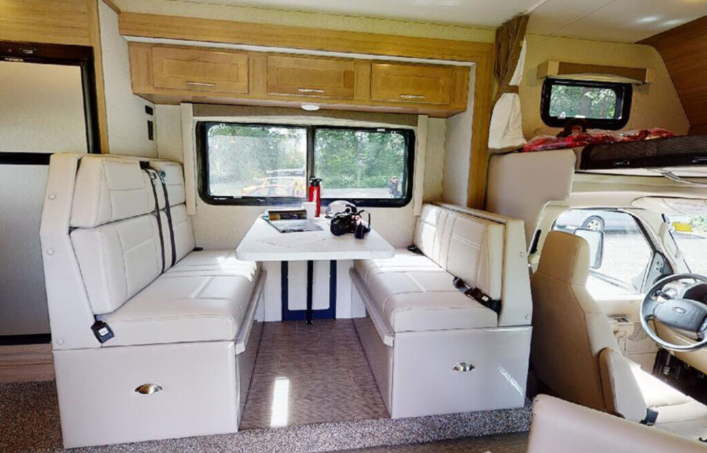 Rent_InteriorImages_ClassC_Large_1024PXx768PX_14