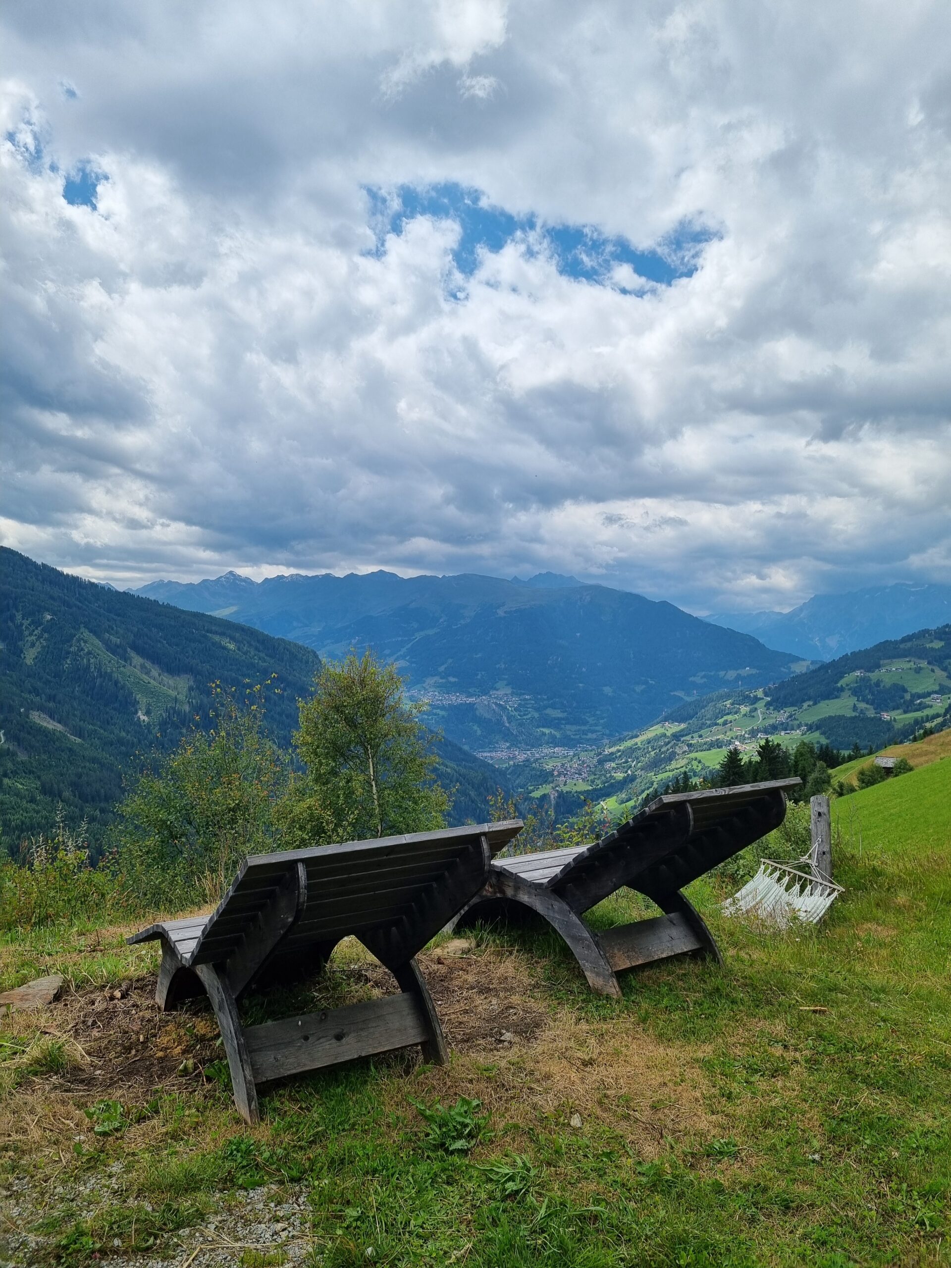 Mehr über den Artikel erfahren 11.07. Erholung und Hunde-Kuschelzeit