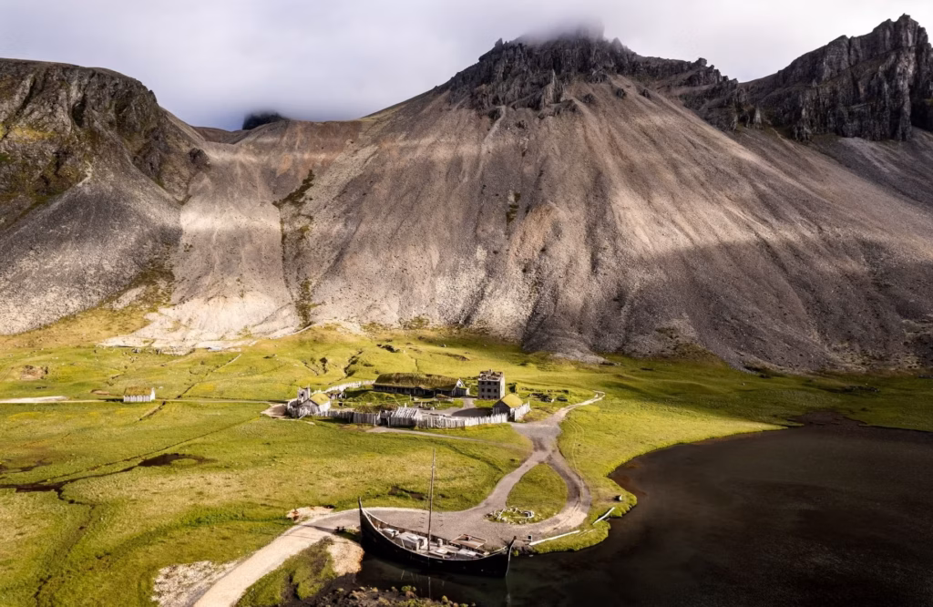07.07. 1xÜbernachtung: Viking Cafe - Höfn/Vestrahorn/Stokksnes
